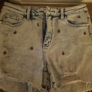 Judy Blue Cherry Shorts Large